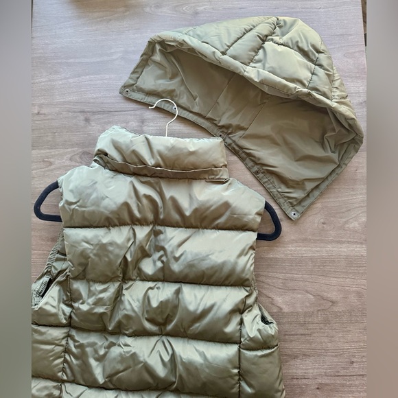 Arizona Jean Co. | Women’s Puffer Vest Detachable Hood| Size M - Picture 7 of 10